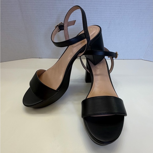 NWOT Bandolino Black Leather Block Heel Sandals - Minimalist & Versatile Size 8 - Picture 4 of 11